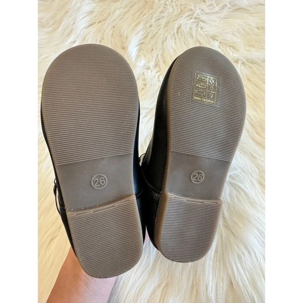 Black‎ Mary Jane shoes